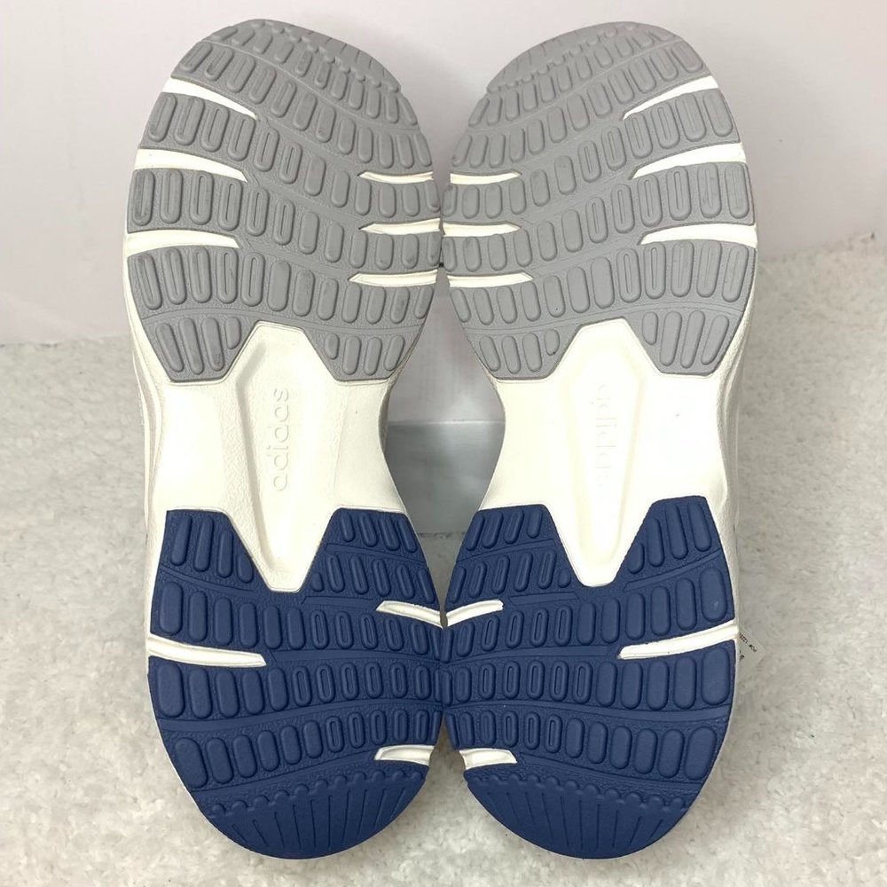 NEW! Adidas Women's 90s Valasion Shoes - Picture 4 of 7